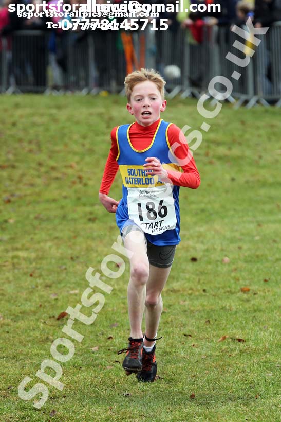 Boys under-13s Northern Cross Country Champs., Camp Hill Estate, Kirklington.  Photo: David T. Hewitson/Sports for All Pics